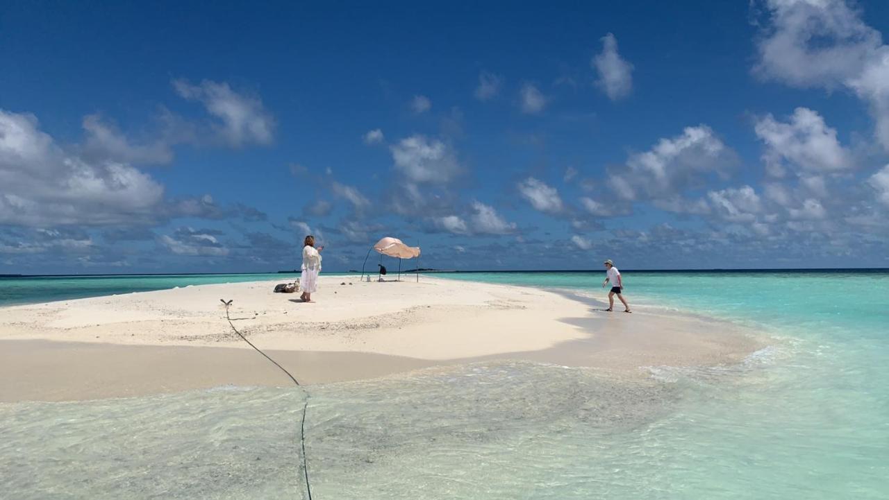 White Tern Maldives Hotel Maamigili Island Exterior photo