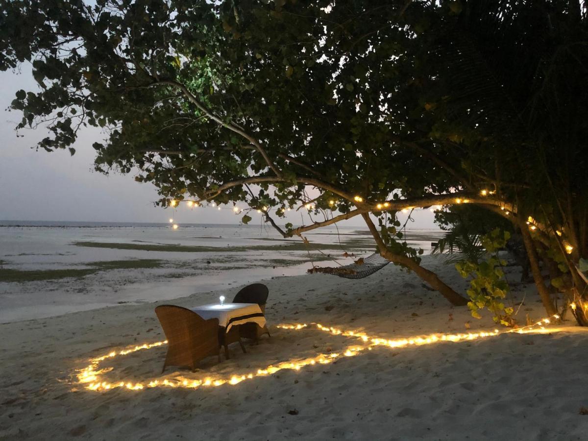 White Tern Maldives Hotel Maamigili Island Exterior photo