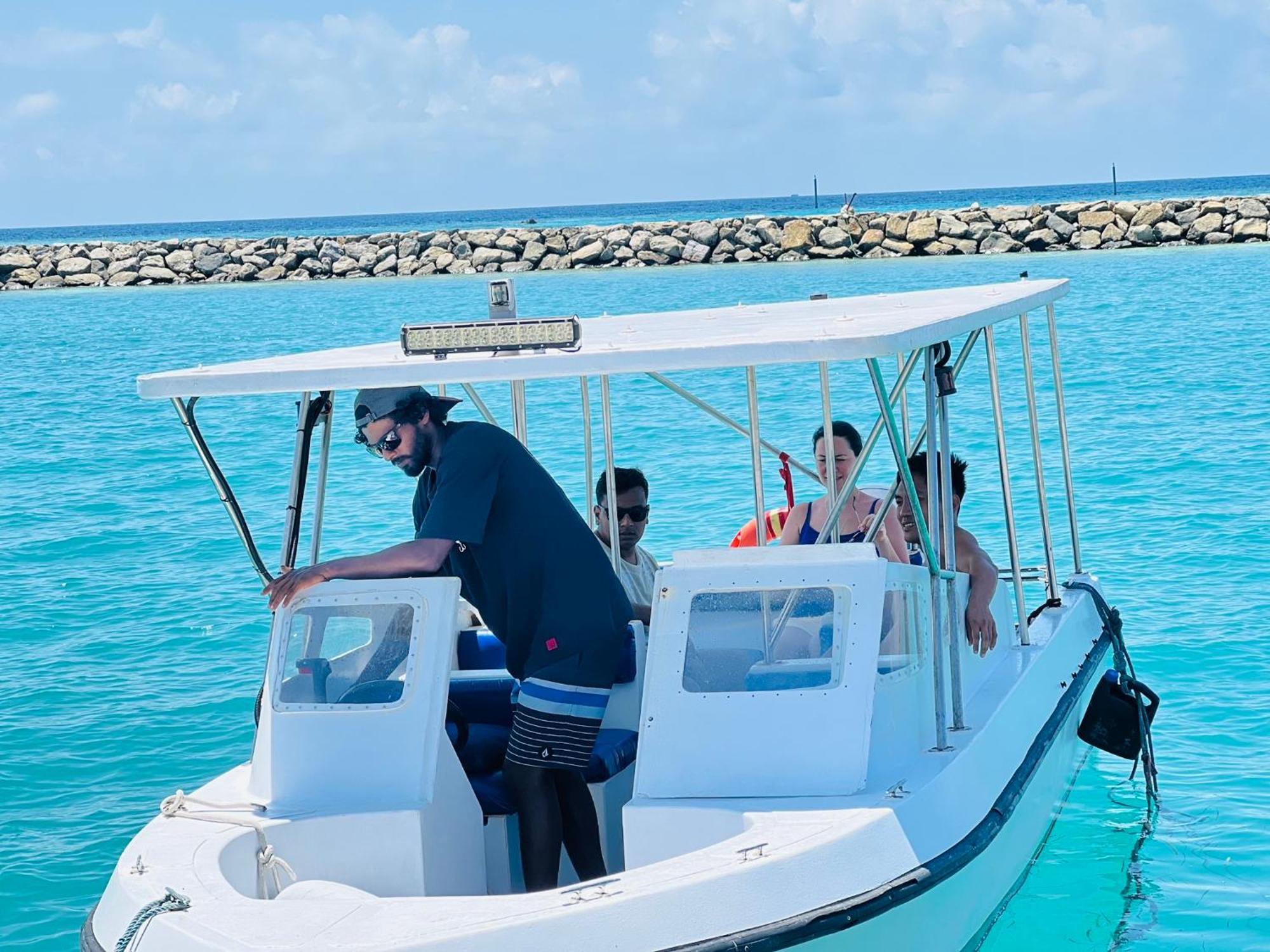 White Tern Maldives Hotel Maamigili Island Exterior photo