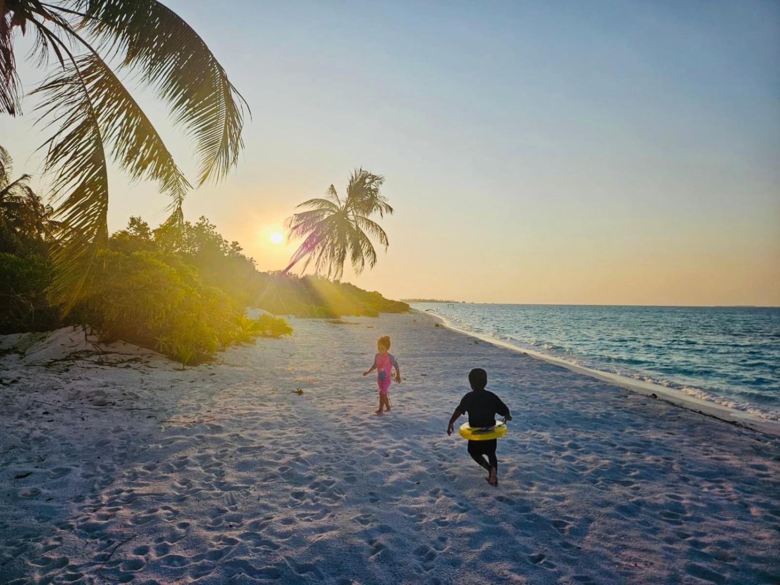White Tern Maldives Hotel Maamigili Island Exterior photo