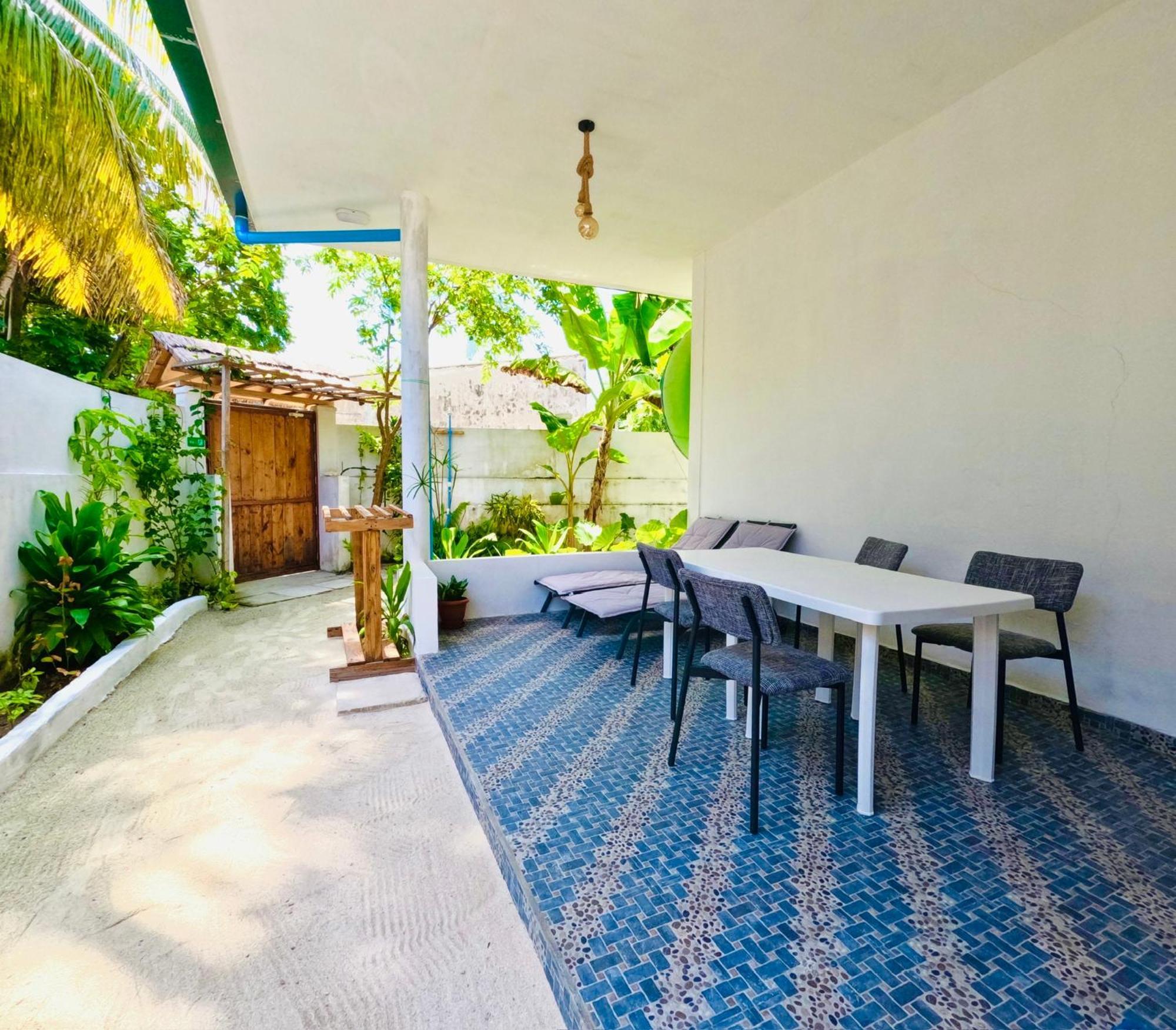 White Tern Maldives Hotel Maamigili Island Exterior photo